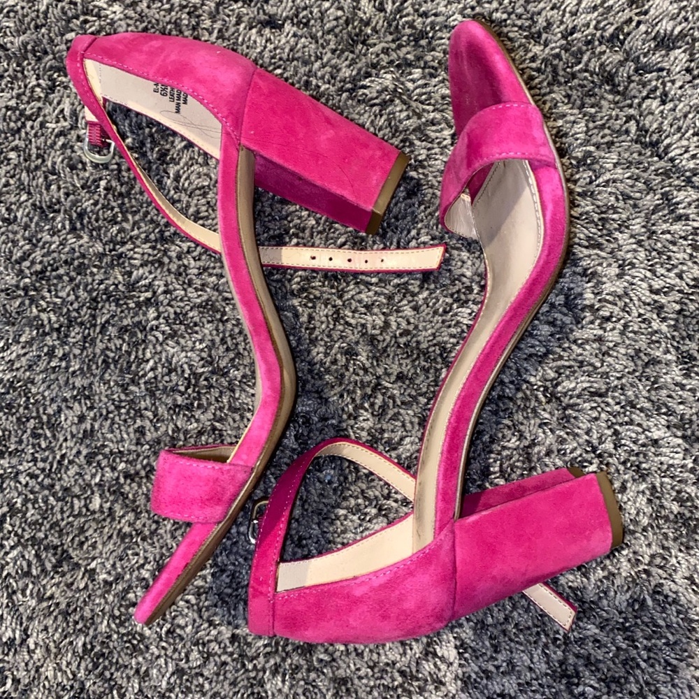 6 1/2 women, fuchsia pink, velvet heels
